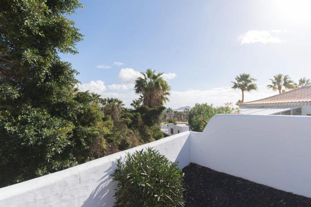 The Escape, Golf Del Sur 2