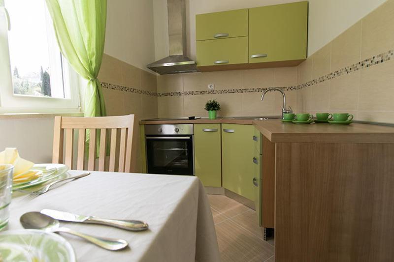 Apartments Miljanic 1