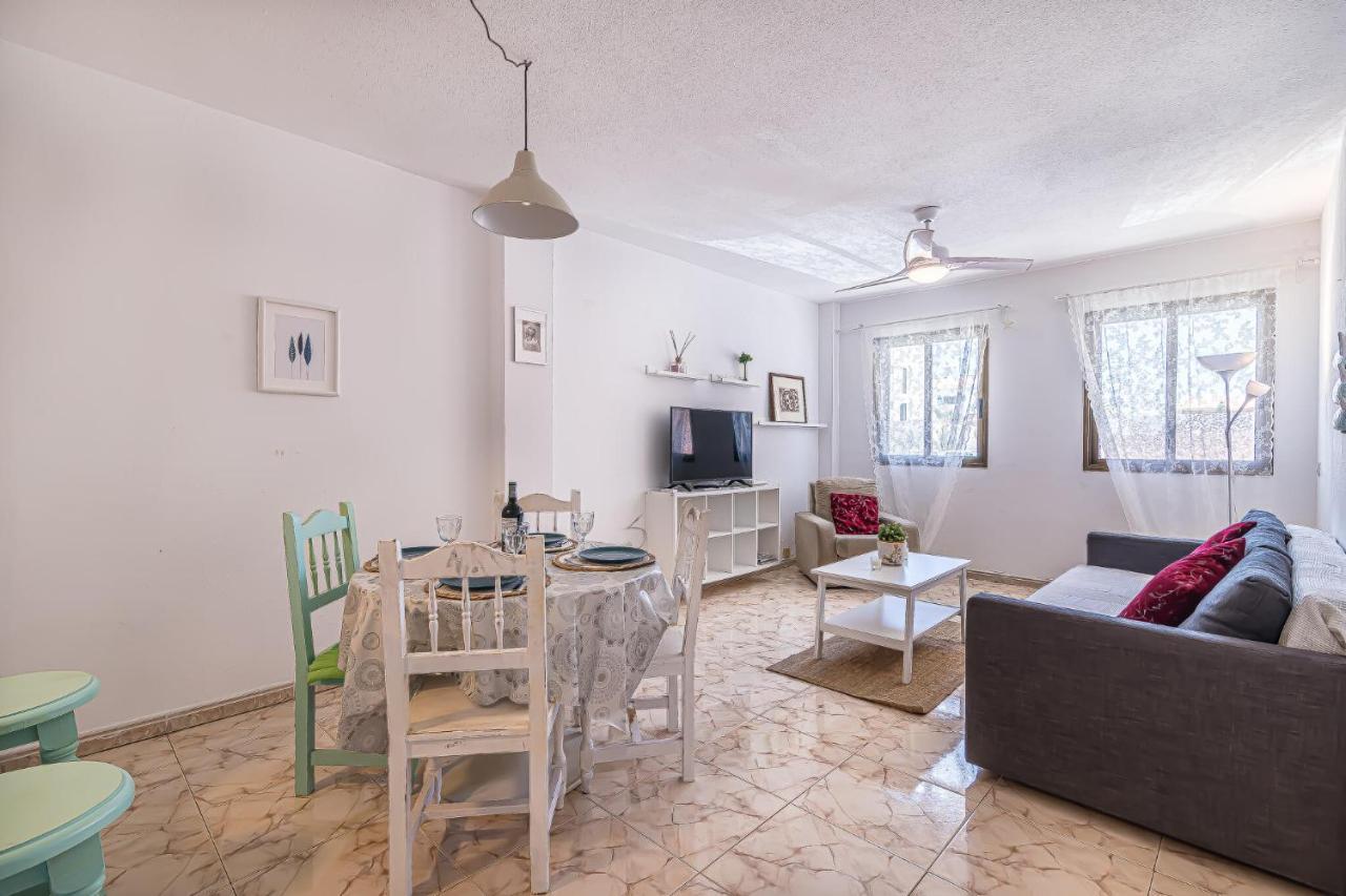 Alquilaencanarias El Medano Playa El Cabezo 1