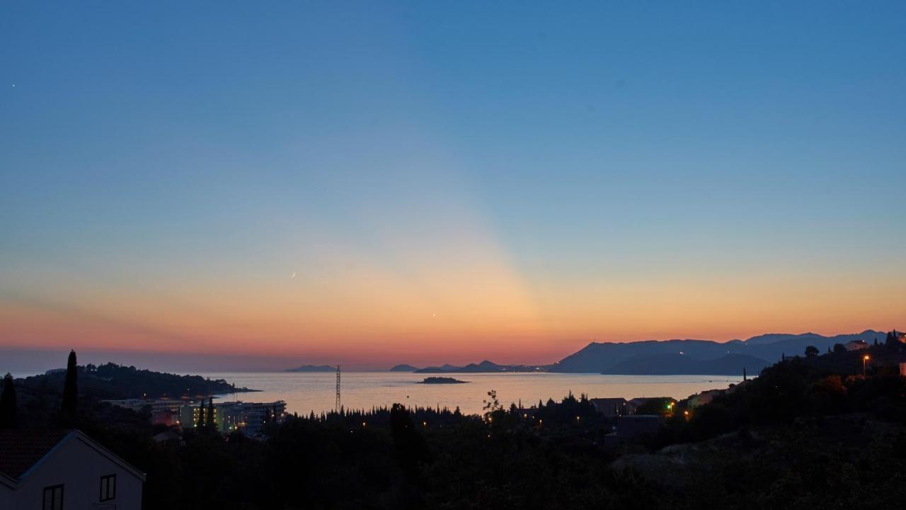 The View Apartment 2