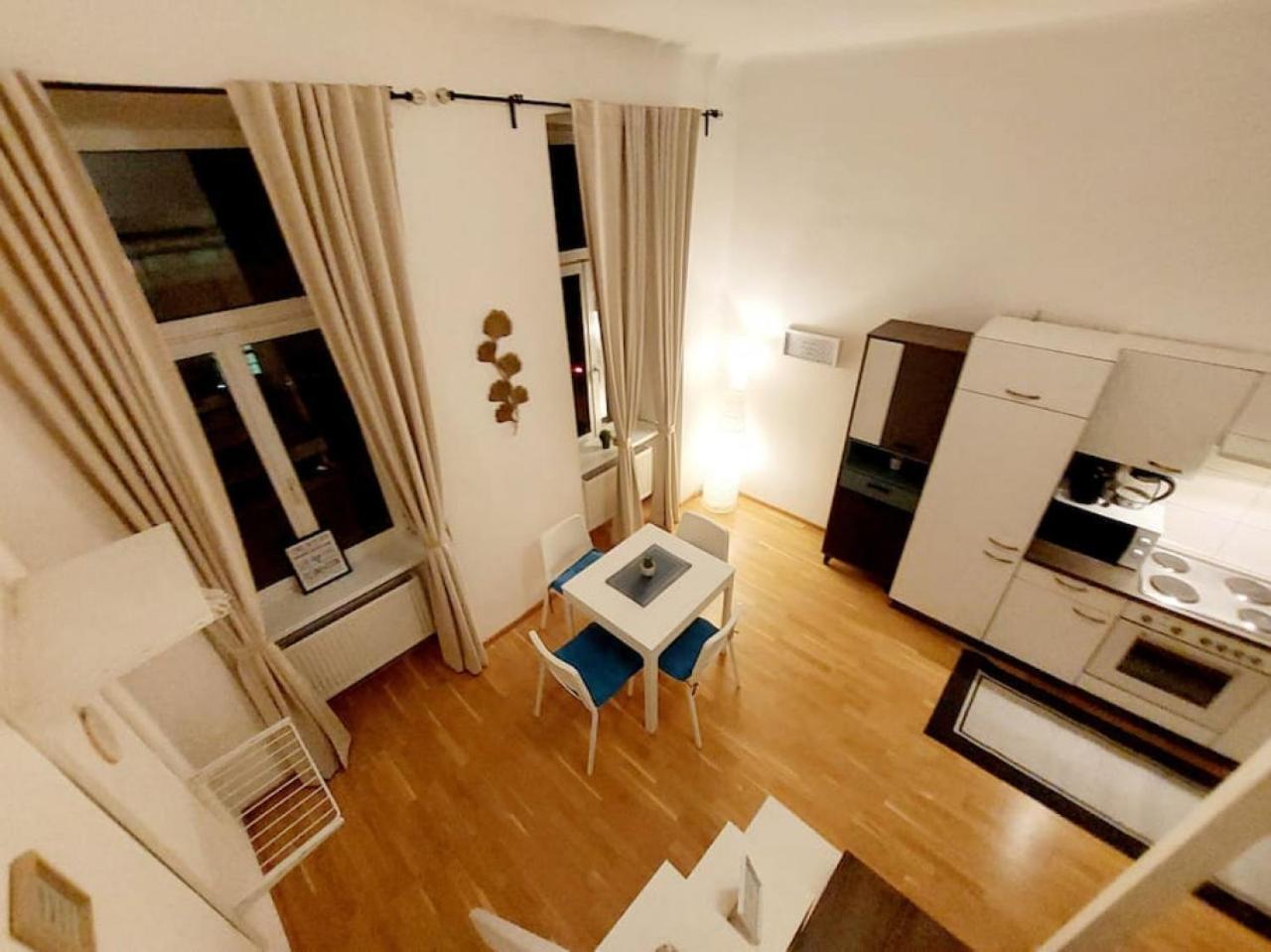 Cozy Vienna City Apartment 40m2 in Central & Beautiful Family Area Right at Subway & Park 2