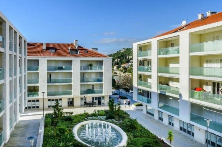 Beachfront Luxury Complex 2bd Sunset Apartment 1