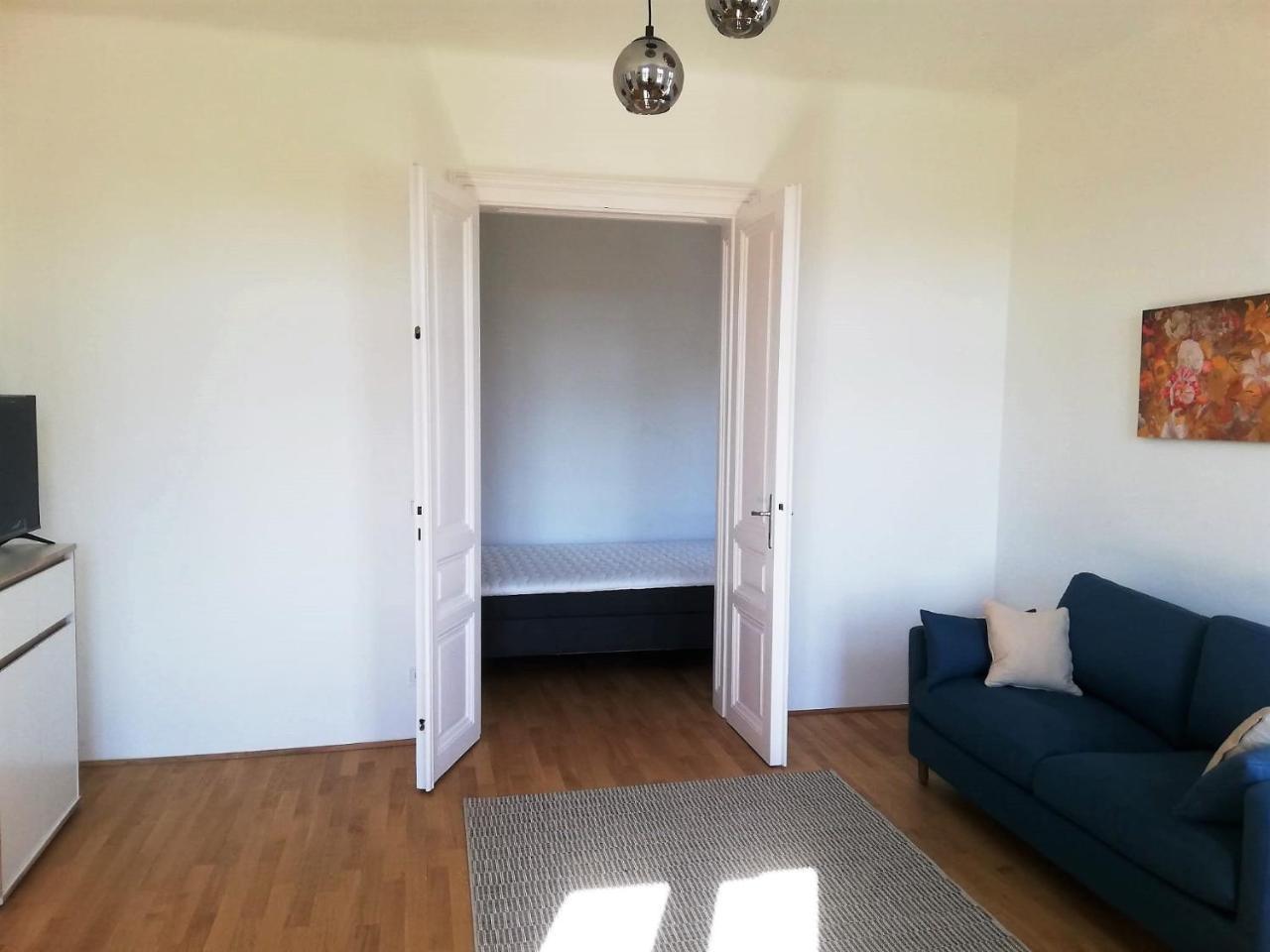 Casa Nostra - Moderne Lichtdurchflutete Wohnung Am Augarten 2