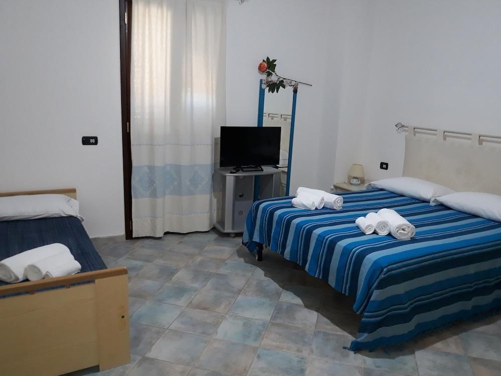 Room in Guest Room - Wanderful Sardinia - Room for Rent 1