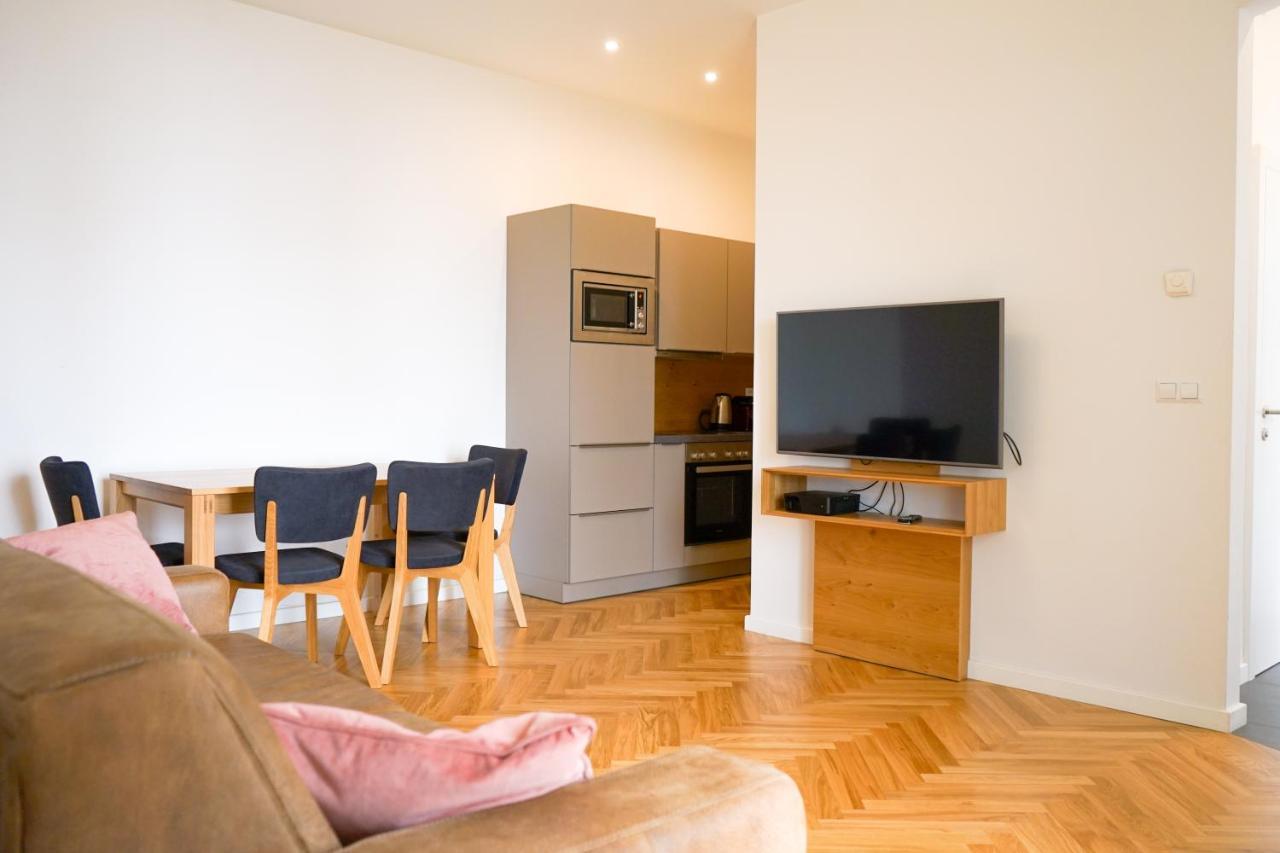 Nadland Apartments B7