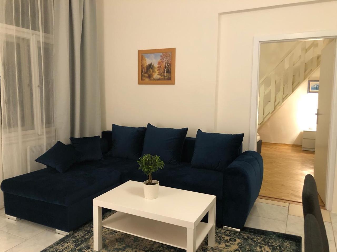 Welcome Hostel & Apartments Praguecentre 2