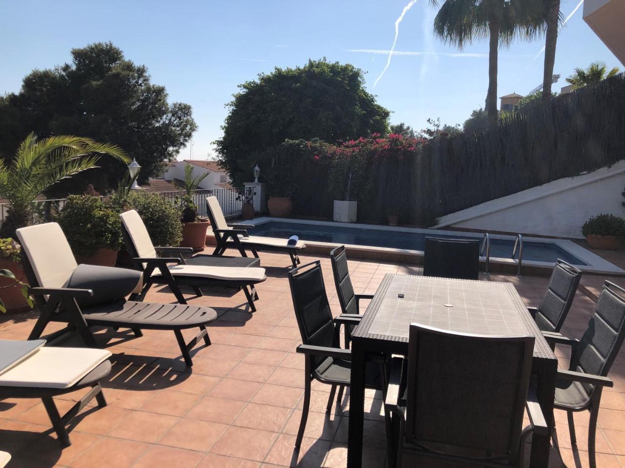 House with Amazing Views , Overlooking the Festival Town of Sitges 2