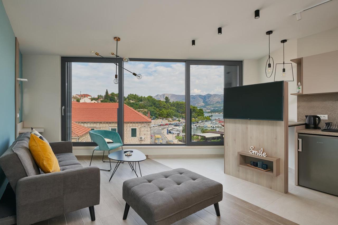 Tiffany Apartments 1