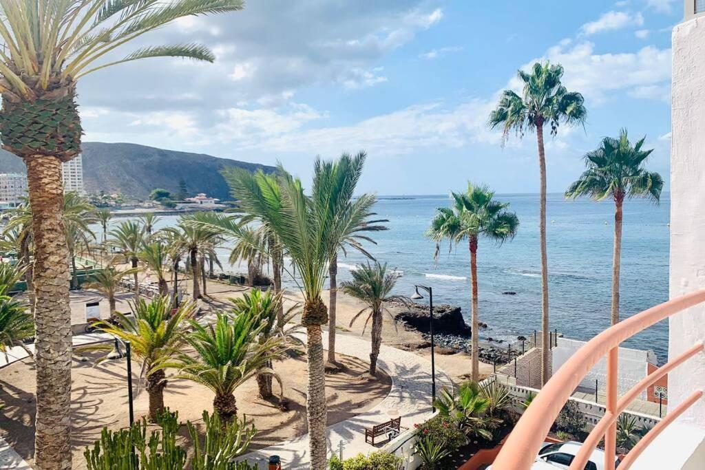 Theatre Box: Ocean Balcony & Stairs To the Sea