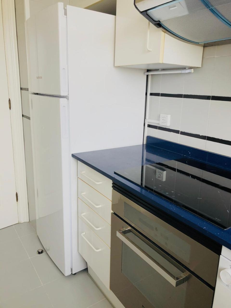 La Marina Seaview Penthouse 1