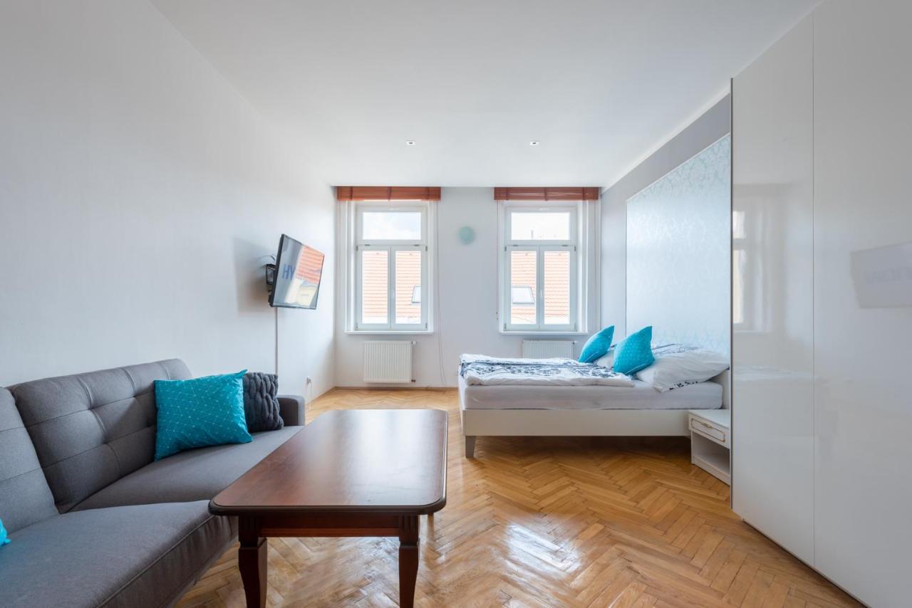 Bright Apartment Few Steps From Centre 2