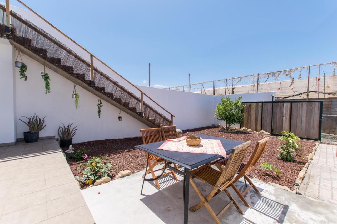 La Casita de Aitor; Campo Y Playa En El Medano 2