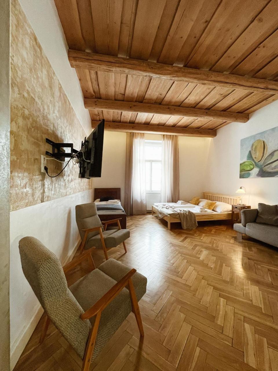 Jeruzalemska 10 - Synagogue Apartments