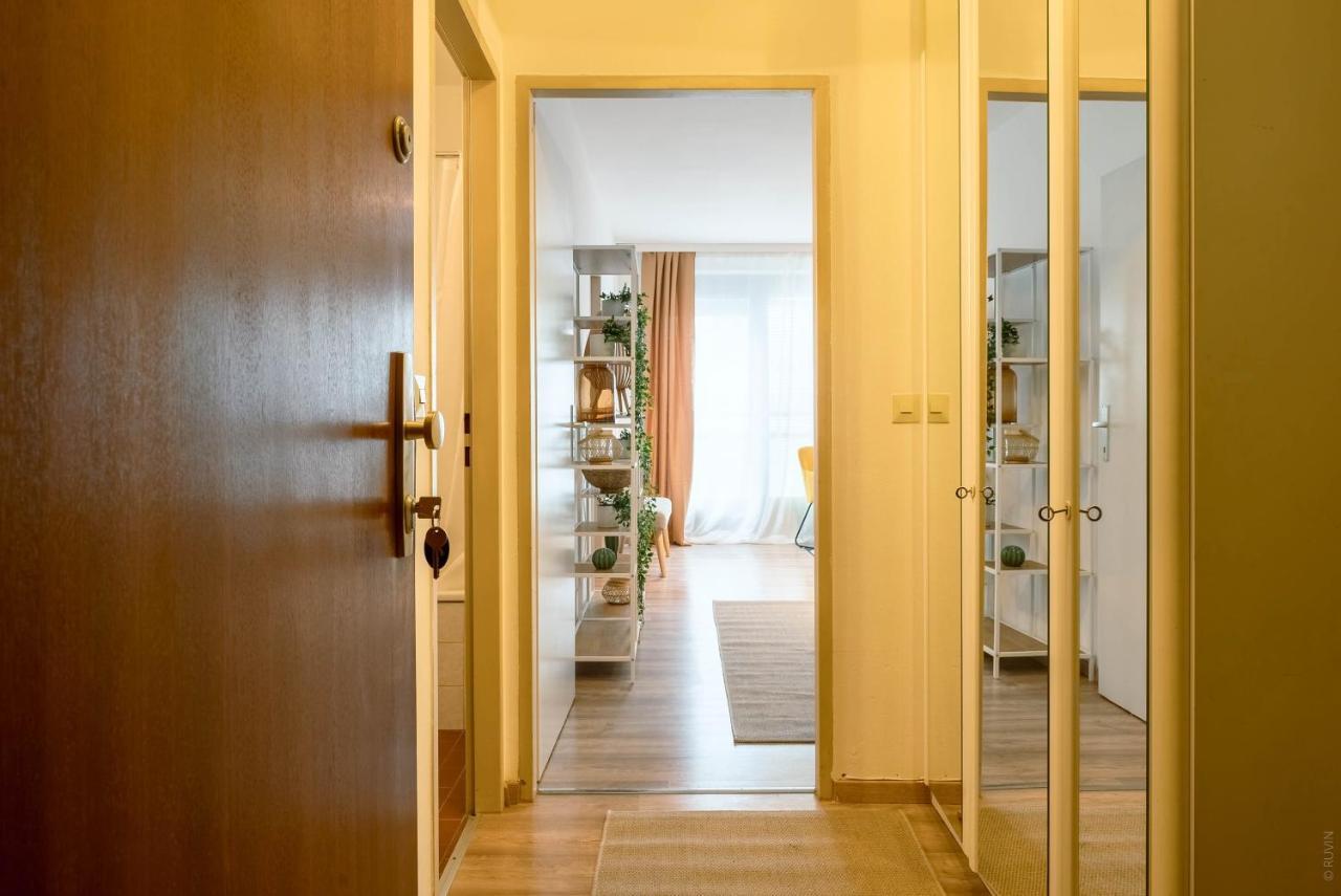 King Bed Home, Next To Akh Michelbeuern 1