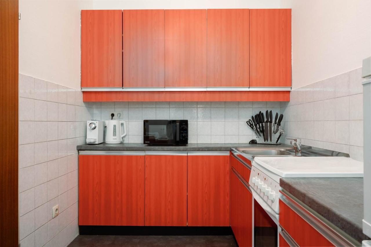 King Bed Home, Next To Akh Michelbeuern 2