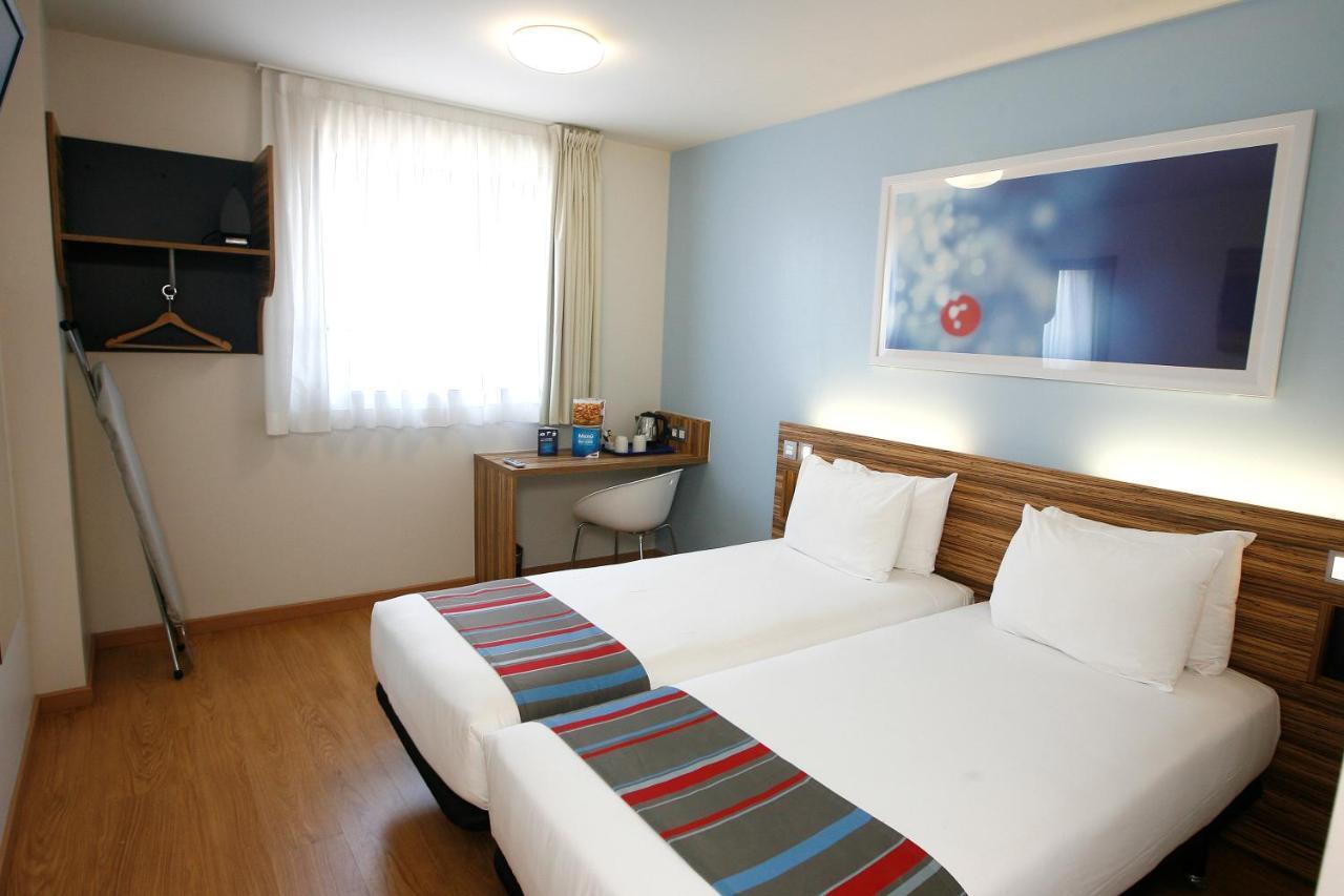 Travelodge Barcelona Poblenou 1