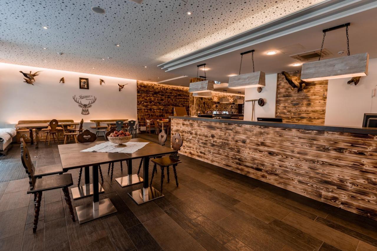 Jager’S Hotel-Hostel 2