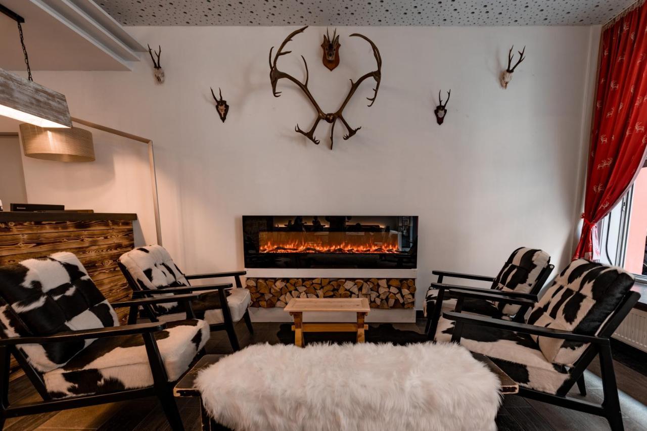 Jager’S Hotel-Hostel