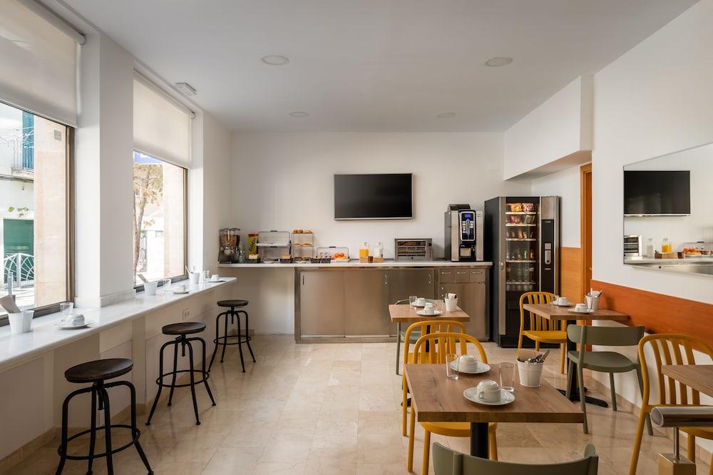 Hostal Baler (Adults only)