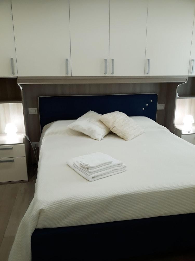 B&B Il Viale Degli Aranci 2