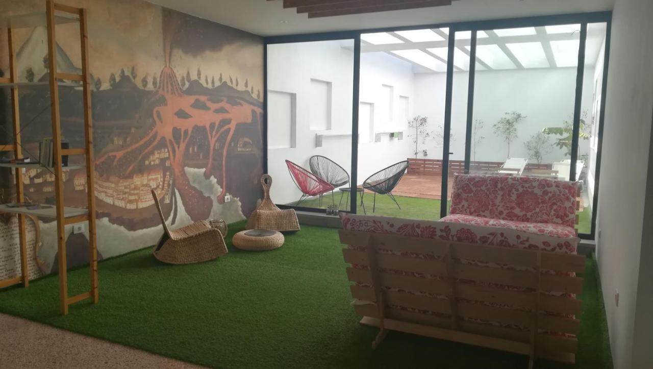 Trevejo Hostel (Adults Only) 1