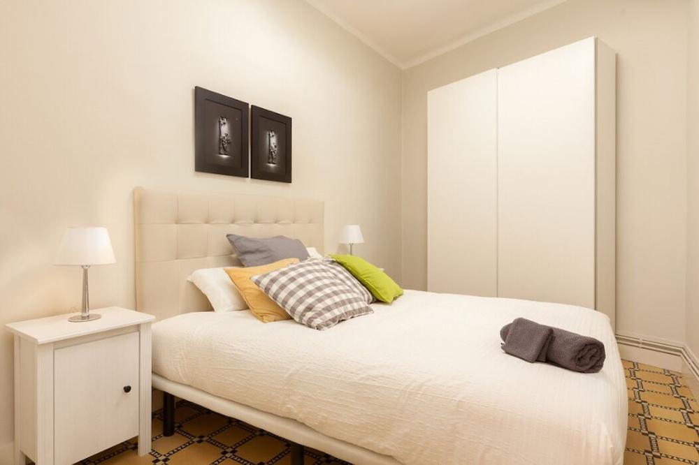 Centric Apartment Gaudi 1