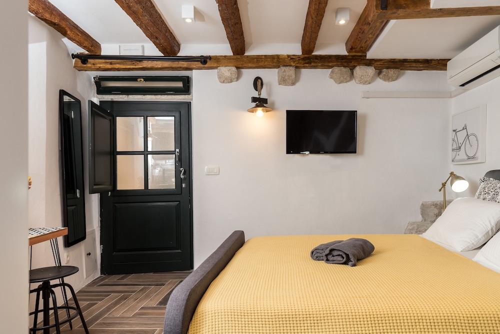 Private Accomodation Linda 1