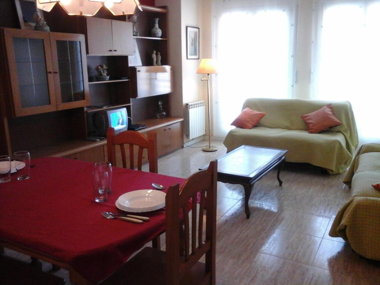 Apartament Fira 2