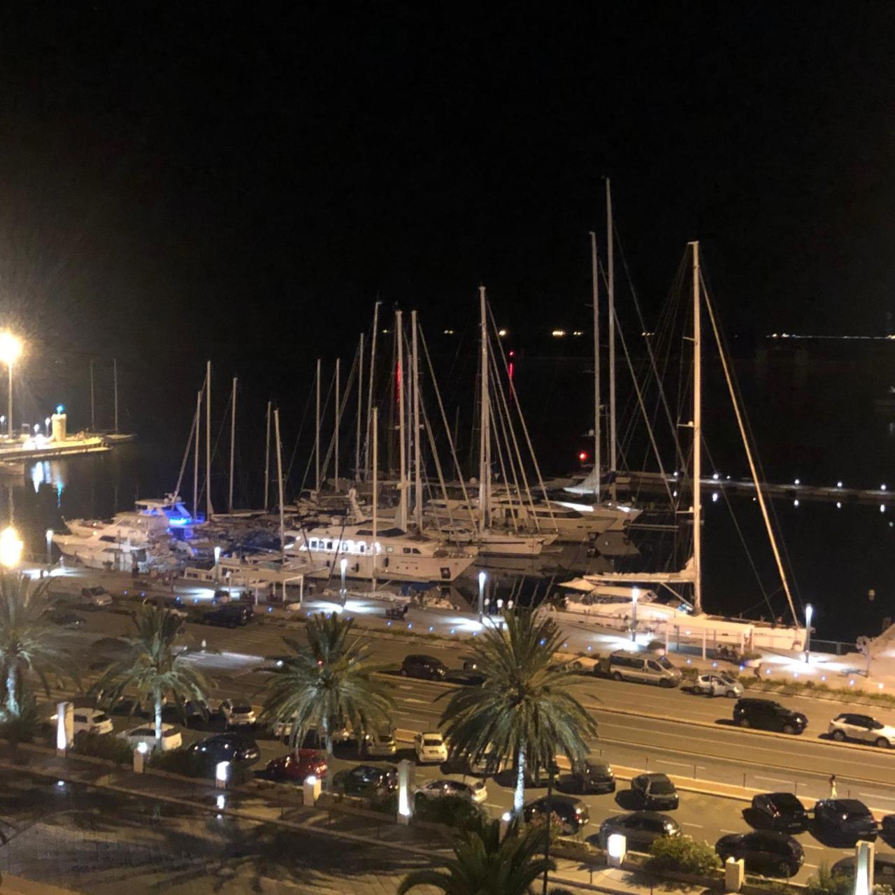 Al Centro Del Centro 1