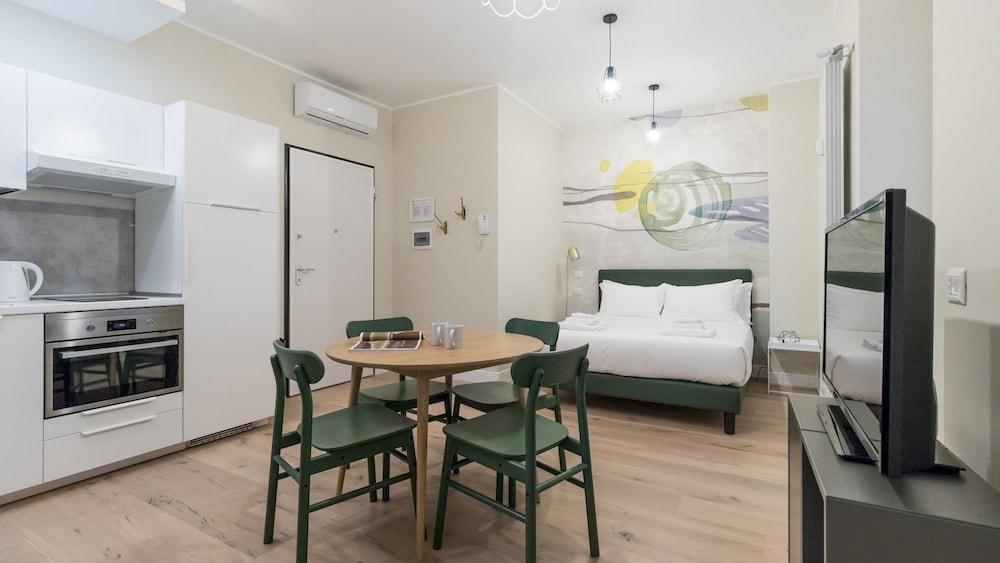 Italianway - Garibaldi 104 a 2