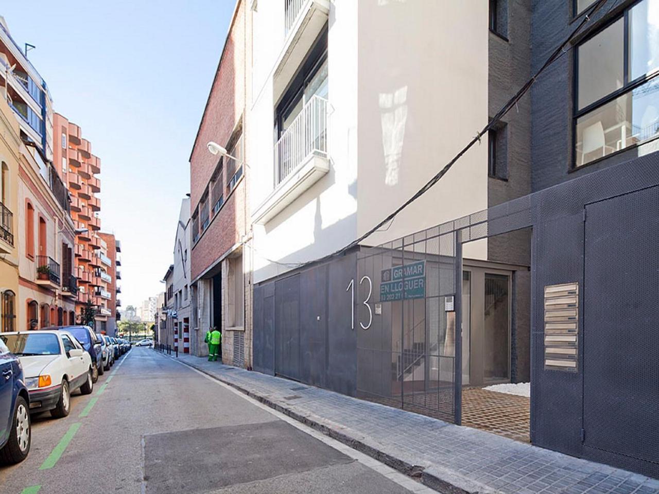 Chic And Modern Apartments in Gracia 1