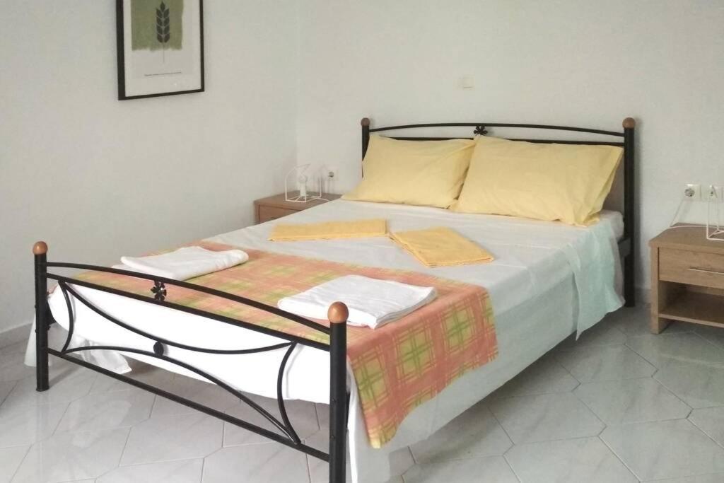 Cozy Apartment in the Center of Rhodes Town. 1