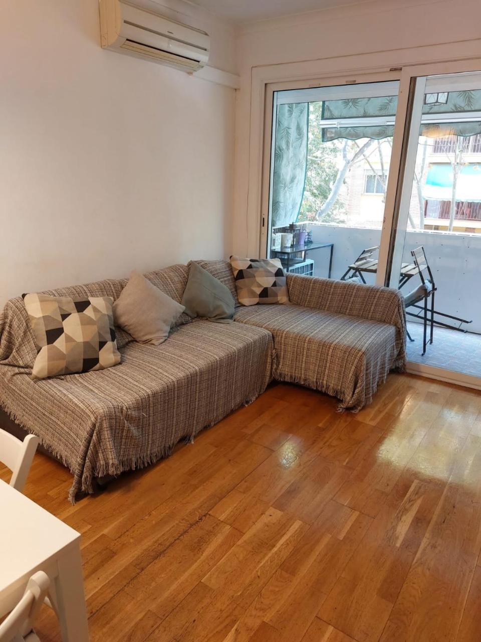 Apartamento Tranquilo Cerca de la Sagrada Familia