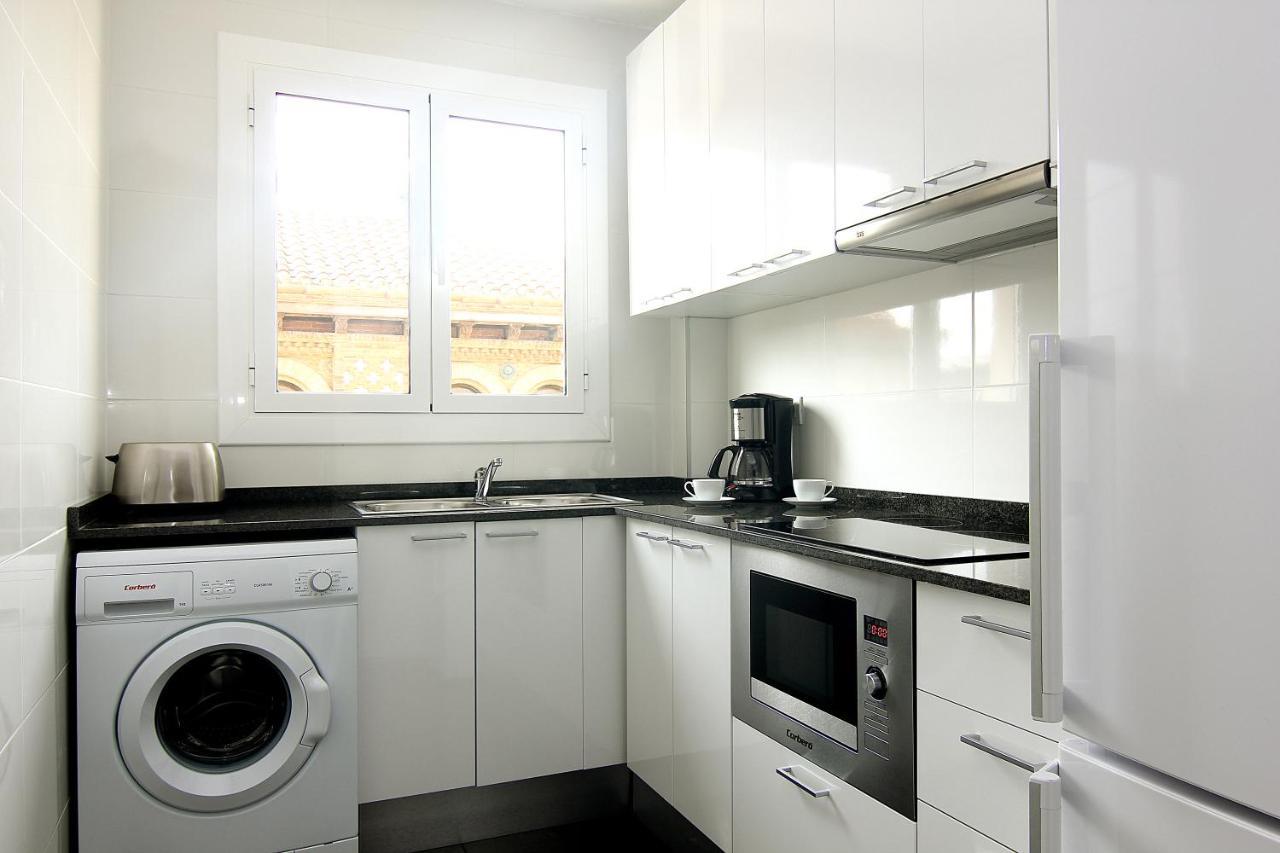 Classbedroom Fira Business Apartment 2