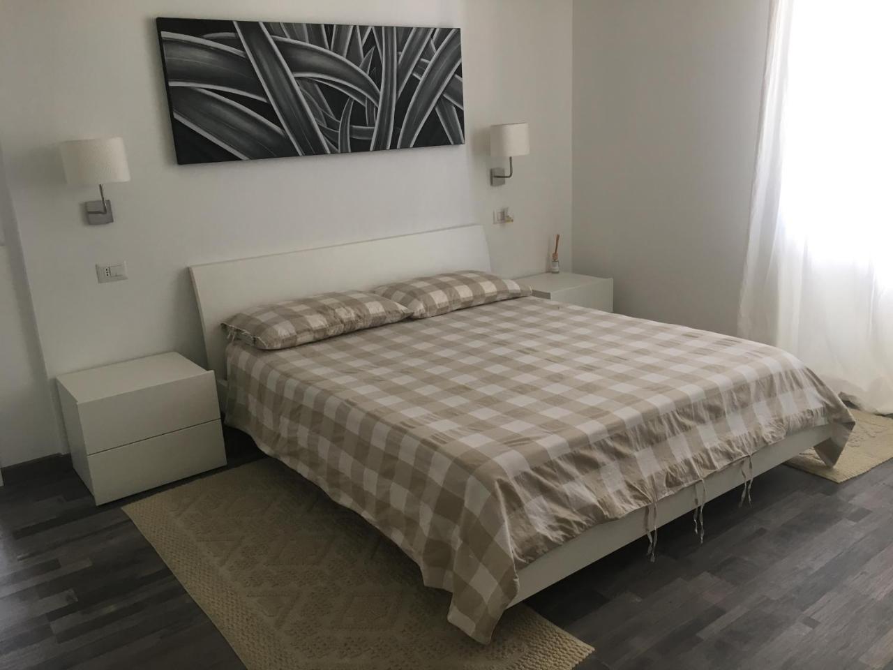 Vinile (Adults Only) 2