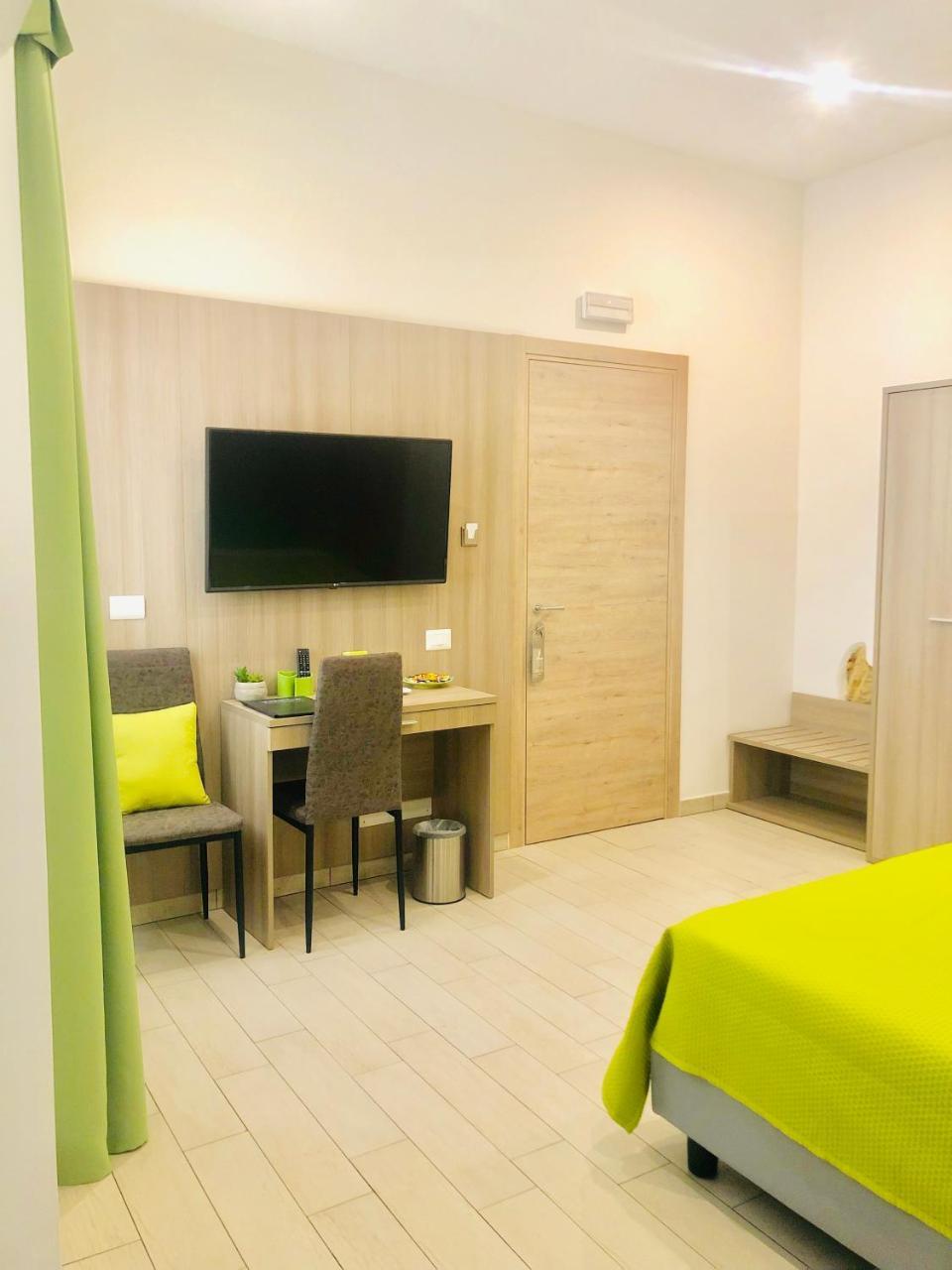 Bardilio Luxury Rooms 2