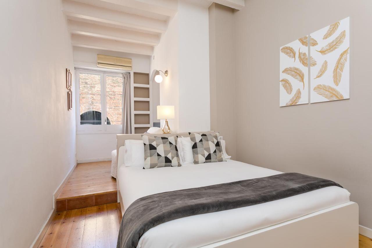 Luxurious with Awesome Rooftop 1