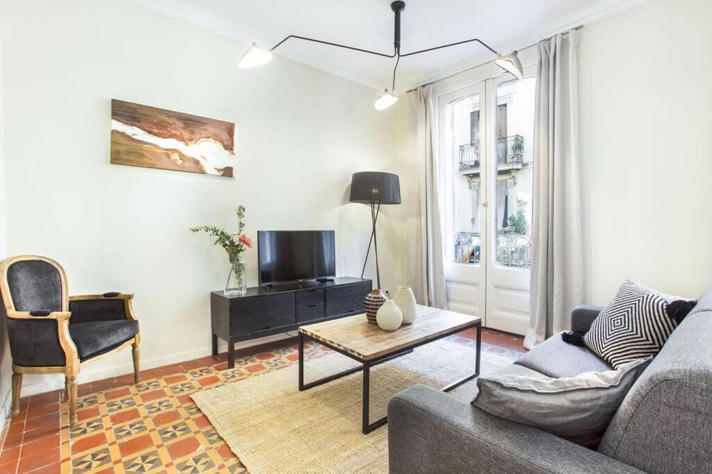4bedroom Apartment with a Balcony in las Ramblas 1 2 (Adults Only)