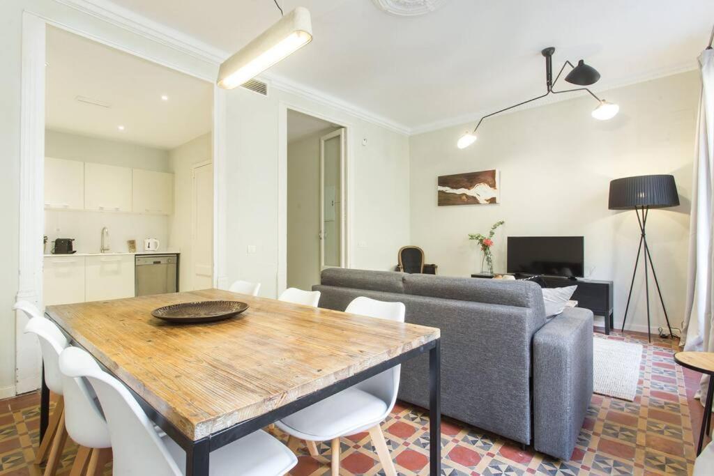 4bedroom Apartment with a Balcony in las Ramblas 1 2 (Adults Only) 1