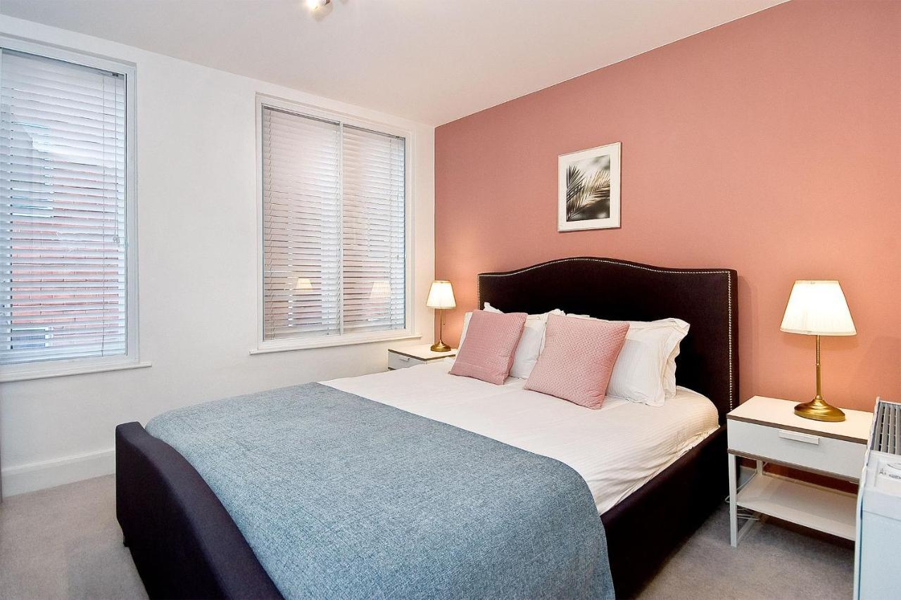 Mulberry Flat 6 - Two Bedroom 3rd Floor by City Living London