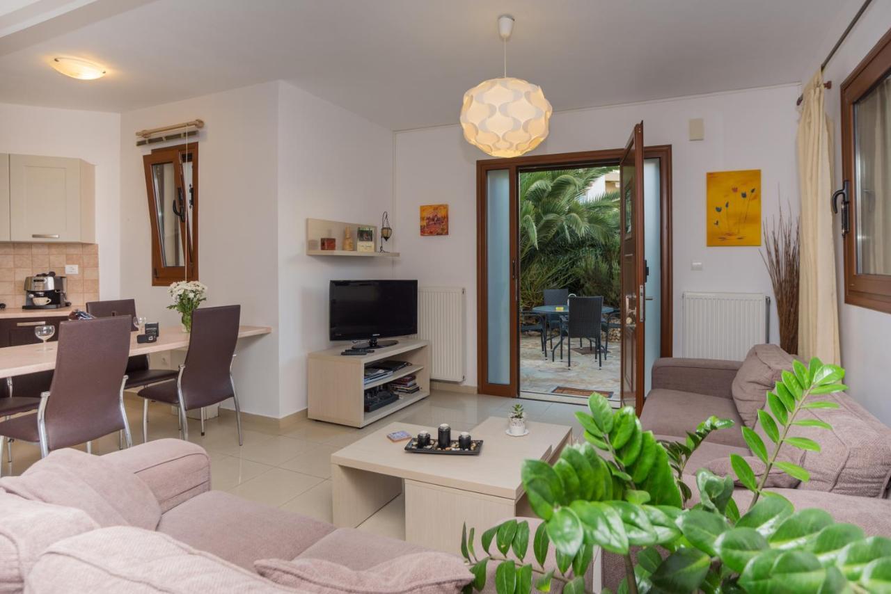 Lila's City House with Parking