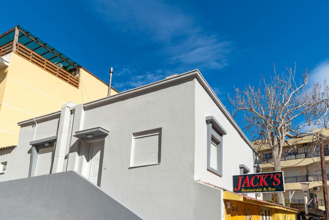 Four Season Apartment