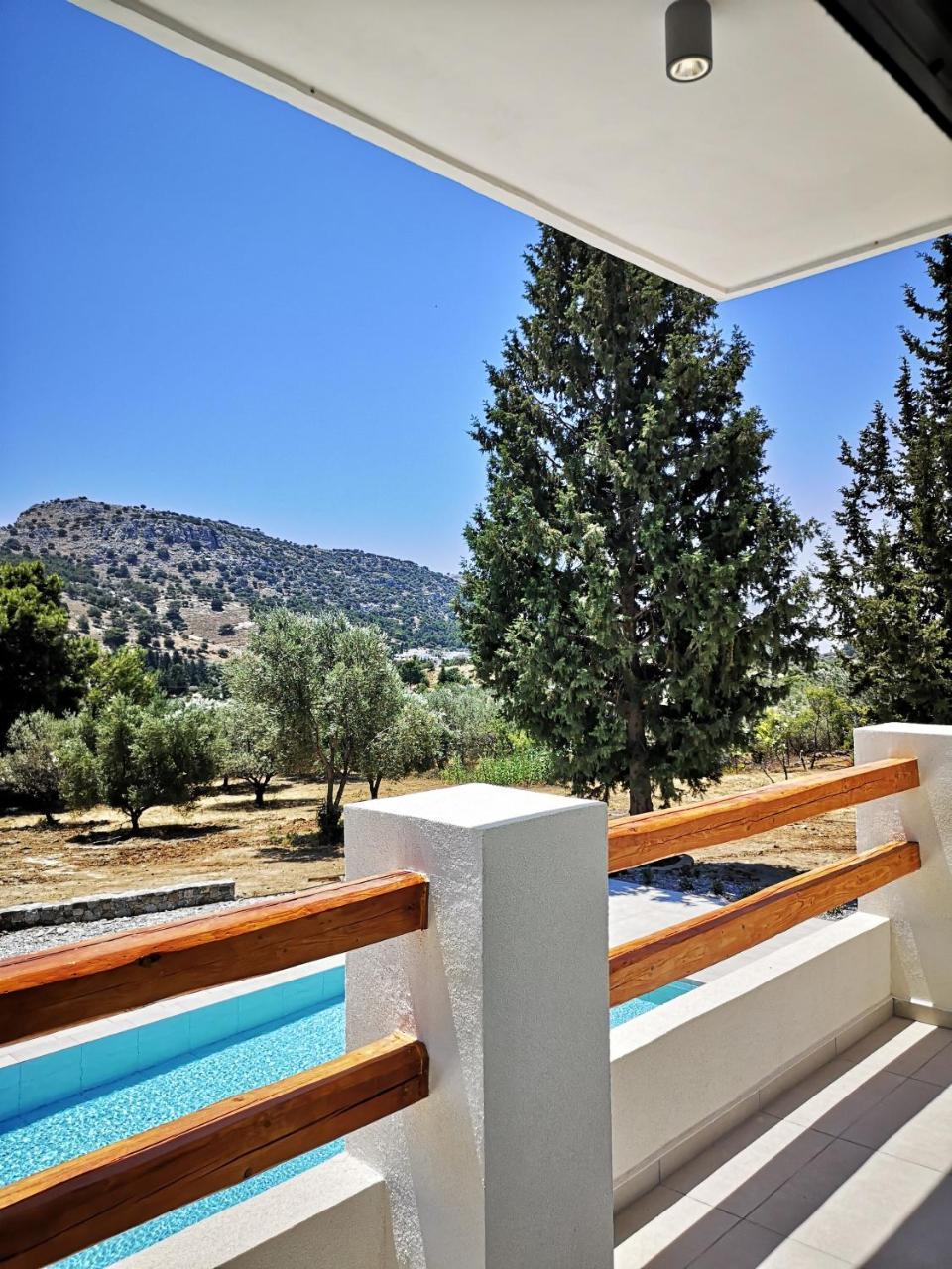 Chrysanthi Villa, Living in Nature 2