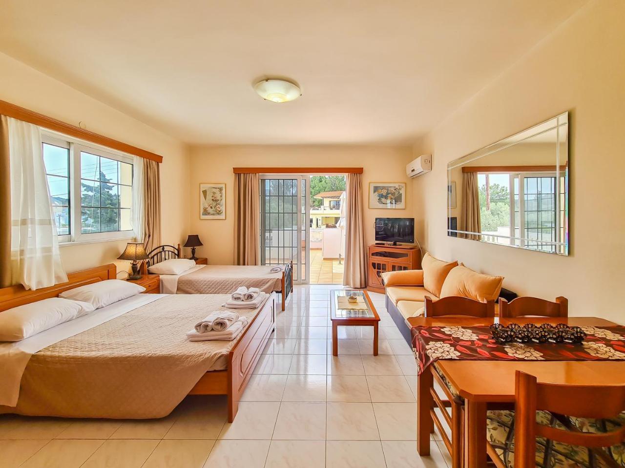 Colonial Studio/Apartment 1