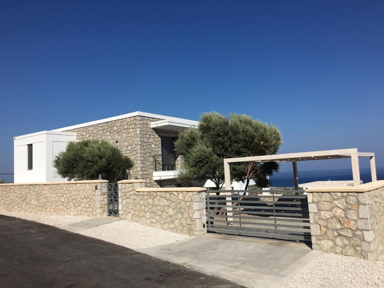 Sea View Villa in Kalythies with Private Pool Near 3 Beaches 1