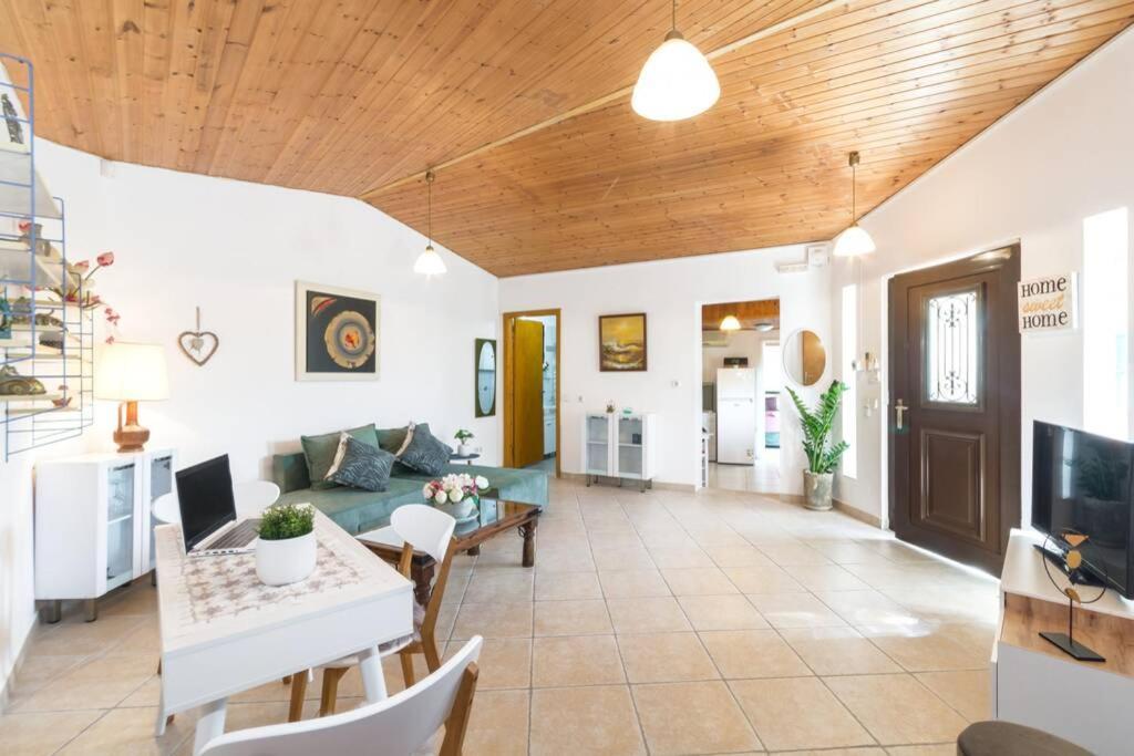 Casa di Flora in Afandou