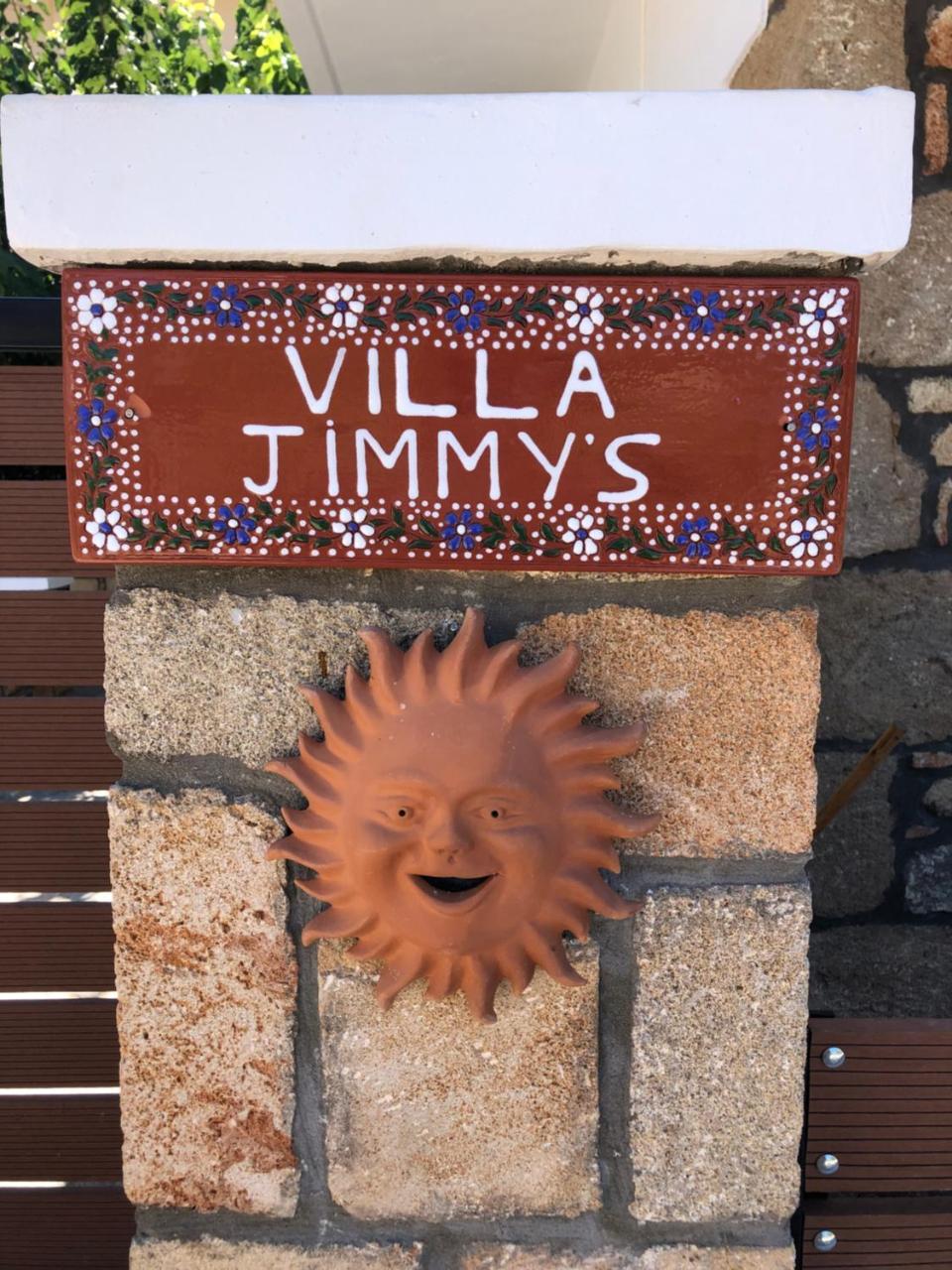 Villa Jimmy, Pilona Village 1