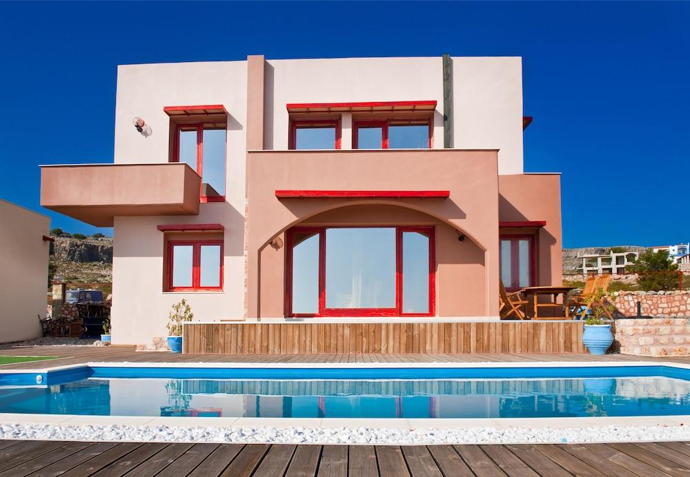 Spilia Bay Villas & SPA 1