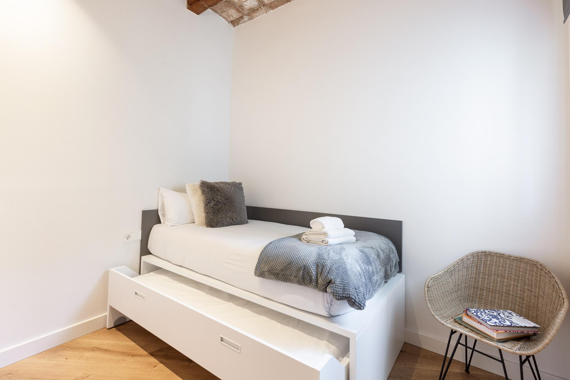 · Ea · la Riera Charm Dos