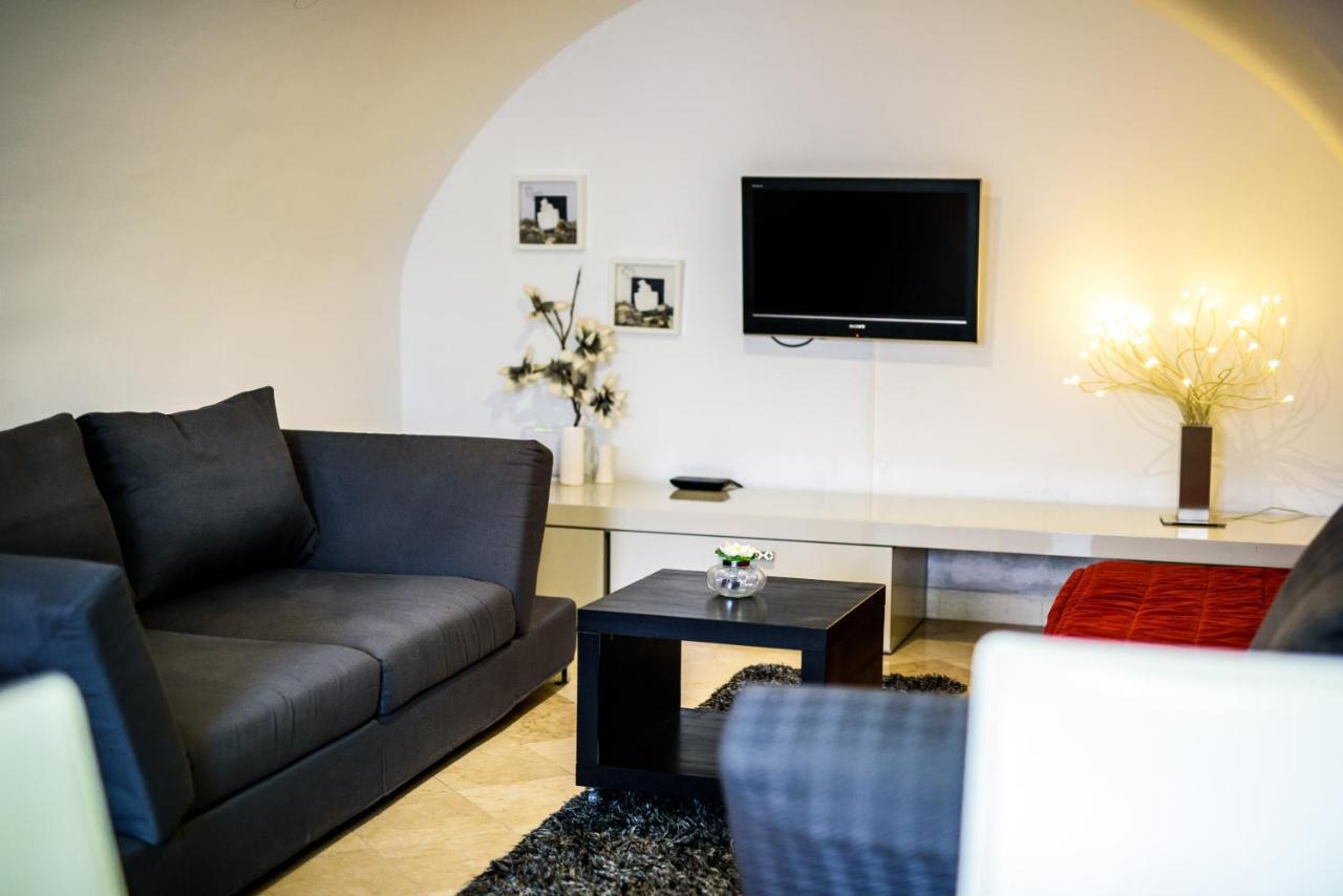 Luan Old Town Apartment by Duhomes 2